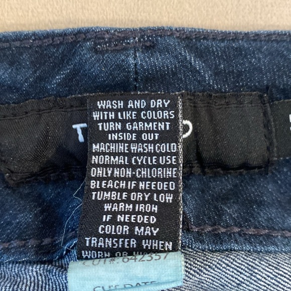 Torrid dark wash high-rise stretchy jeggings, size 20t - Picture 13 of 13